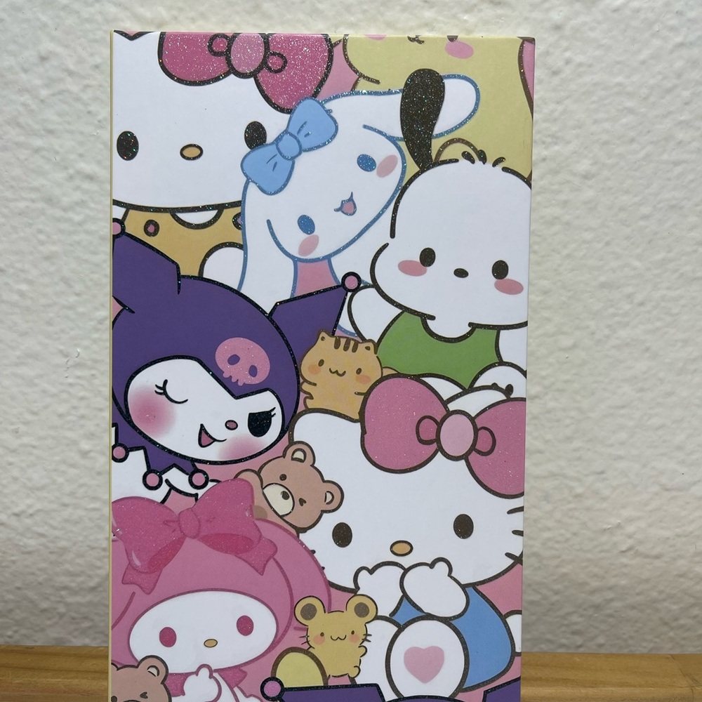 Sanrio Cartoon Eyeshadow Palette Multi-Color Makeup Palette with Mirror